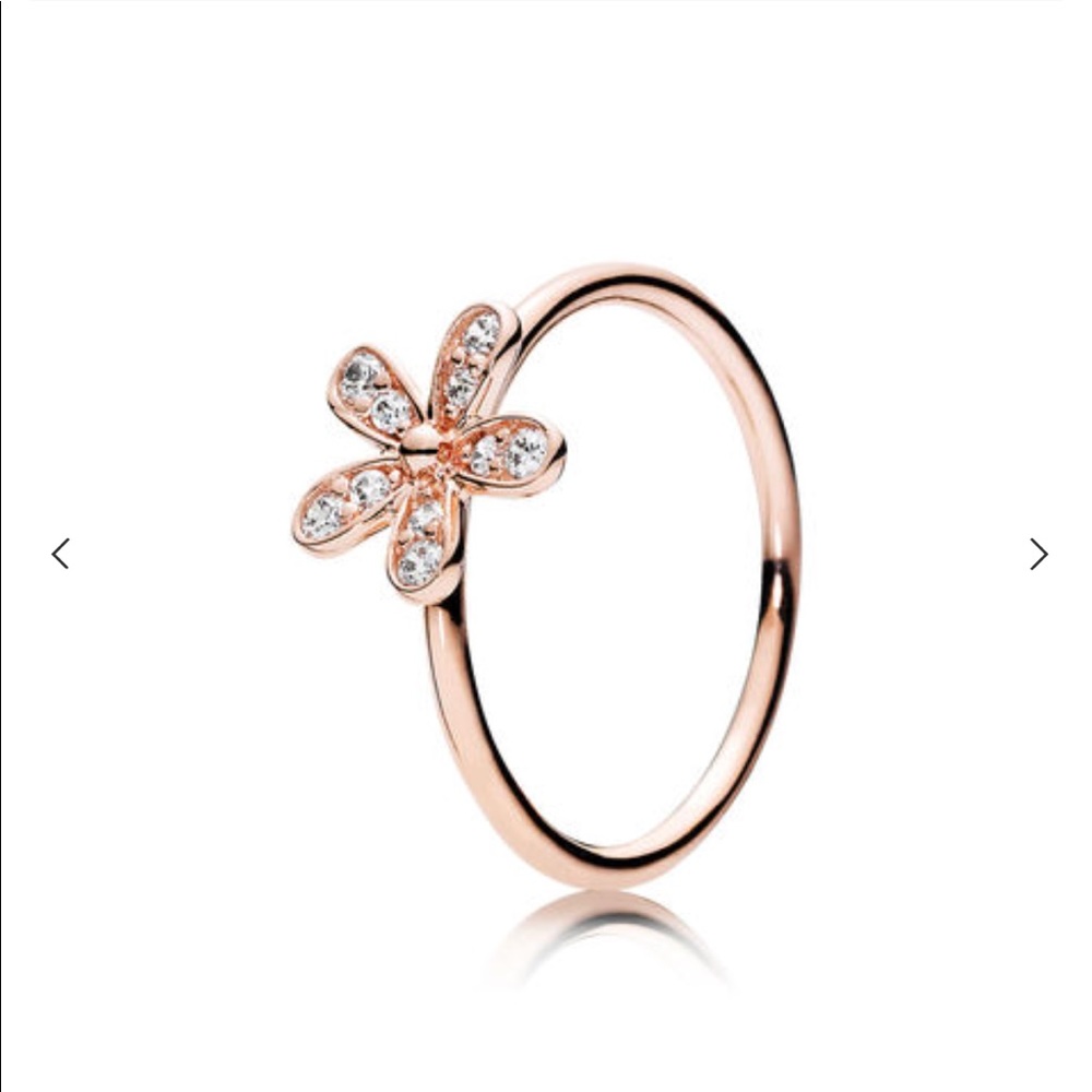 Pandora Rose Dazzling Daisy Ring 🌼